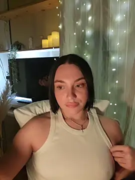 HotDevilGirl_'s cam snapshot