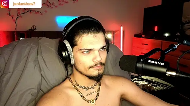 JordanShow live sex cam