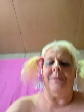 DavisDesires's cam snapshot