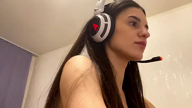 TomikaThews's cam snapshot