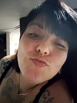 Divine_Pouvoir's cam snapshot