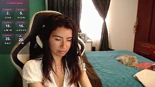 alice_middlee's cam snapshot