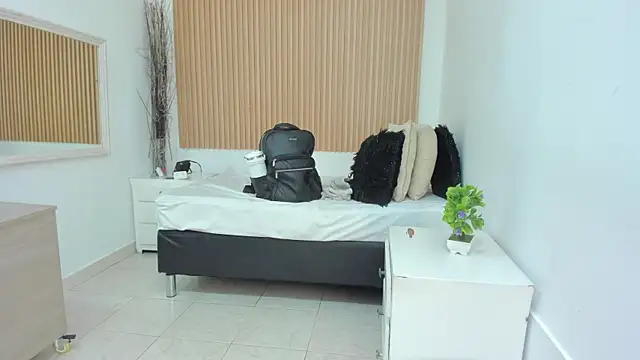 GenesisRuiz's cam snapshot