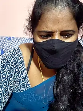 siri_tamiltelugu's cam snapshot