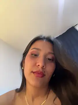 IsabellaJoness_ live sex cam