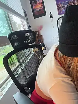 Bigbuttbrooklynn live sex cam