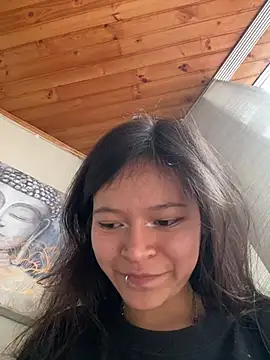 Ninffa_pinkk21's cam snapshot