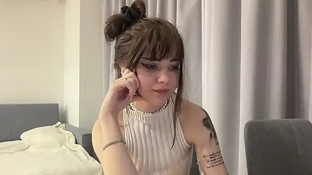 GuyedTheobid live sex cam