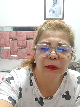 Amberknighte's cam snapshot