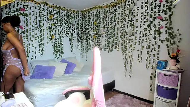 violeta_milleer live sex cam