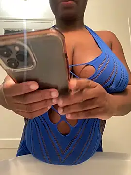 luisantee live sex cam