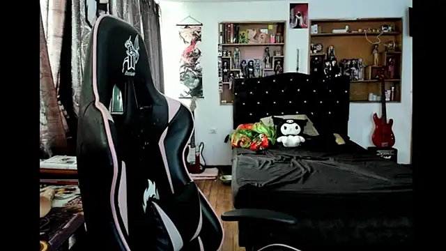 Maki_Zein_'s cam snapshot