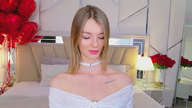 MeganMour's cam snapshot