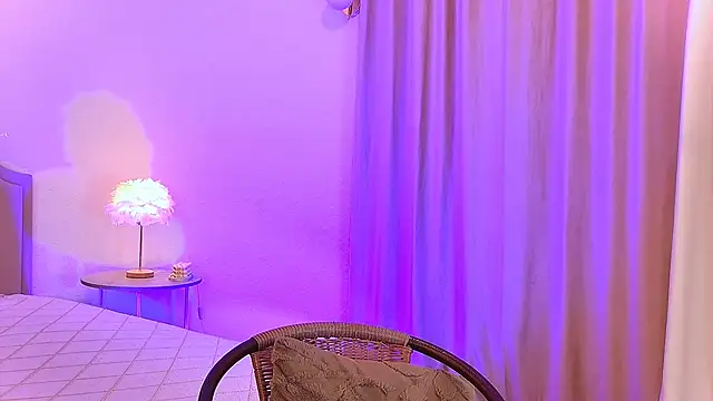 EmeraldGlow's cam snapshot