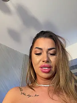 KirstieVegas live sex cam