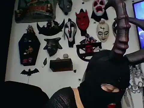 FeticheMacabre's cam snapshot