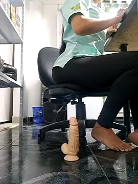 Tatianna_Loove_'s cam snapshot