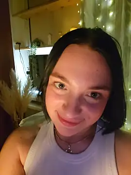 HotDevilGirl_'s cam snapshot