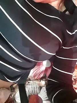 tanu68979's cam snapshot