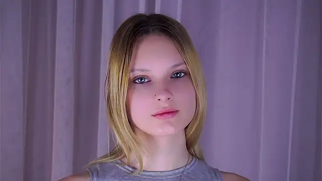 TinaMonaldi's cam snapshot