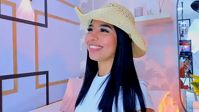 CharlotteGraay's cam snapshot