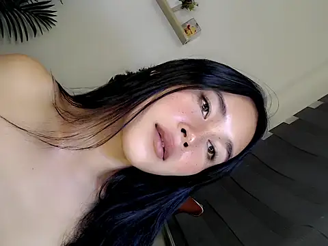 Sassy_stellacummer live sex cam