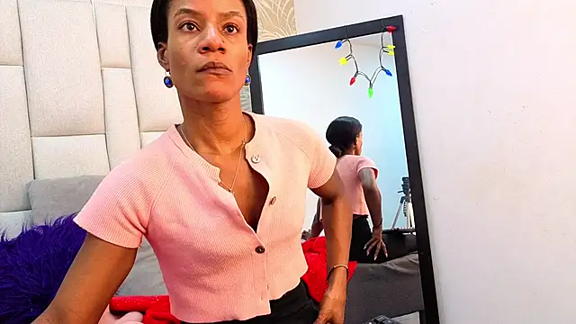 dafnnelewis live sex cam