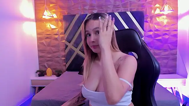 Emmaa_white_'s cam snapshot