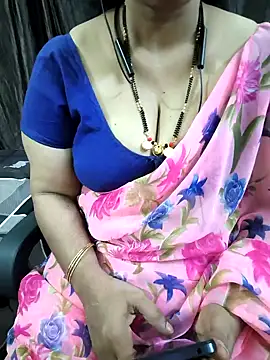 bhuvana_555's cam snapshot