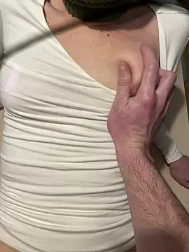 2PlayTwo's cam snapshot