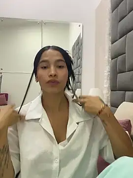 JuliaaVega's cam snapshot