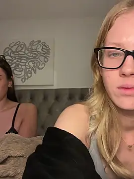 RosieLovexoxx's cam snapshot