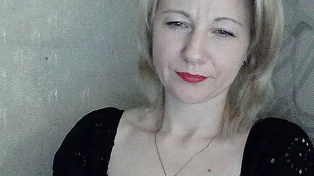 Kitti-Ellison's cam snapshot