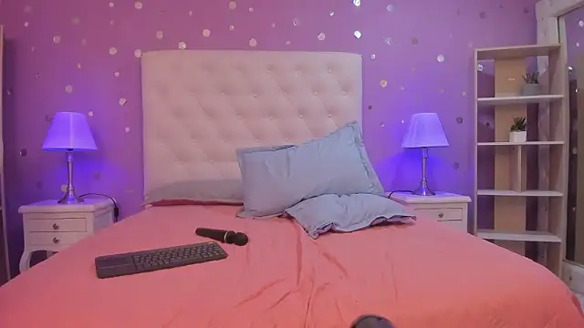 Goldentemptation_'s cam snapshot