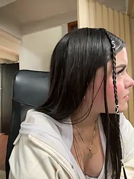 Camila_Duarte2's cam snapshot