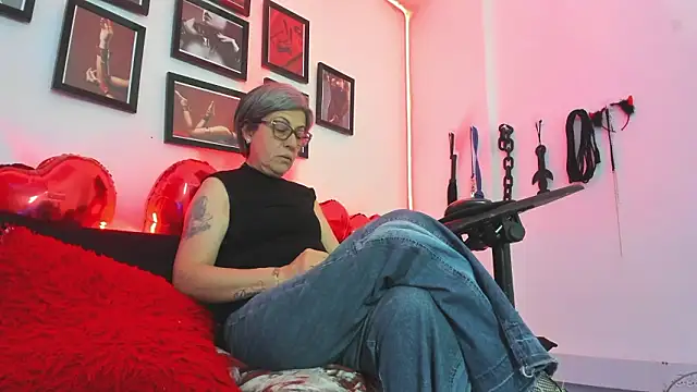 MistressNyx_cg's cam snapshot