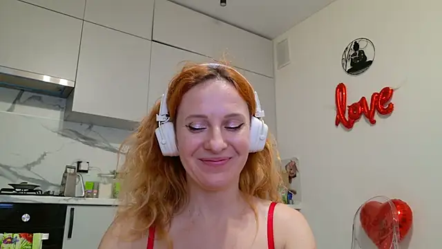 SimaGoldy's cam snapshot