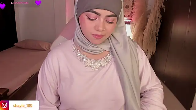 shayla_18's cam snapshot