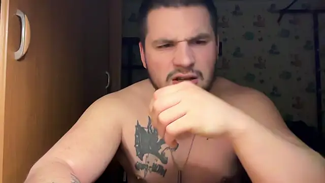 chiraq1945 live sex cam