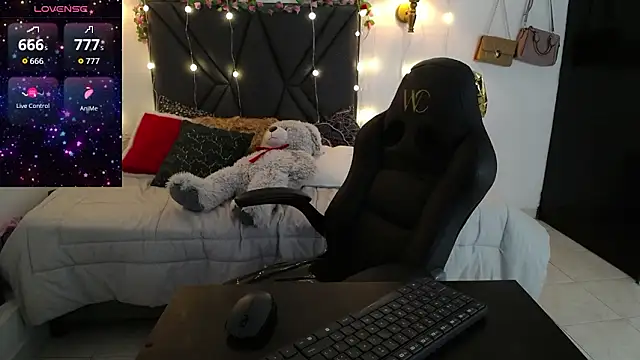 Sharma_Amayra's cam snapshot