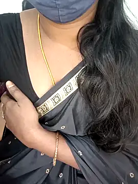 Tamil-hotwife's cam snapshot