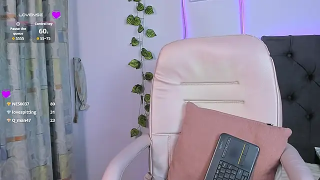 Quiinn_bx live sex cam