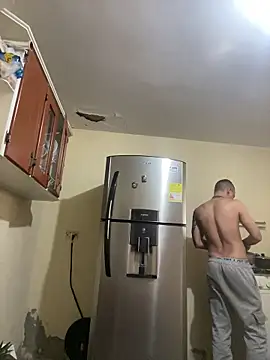 AlphaMasterXxx live sex cam