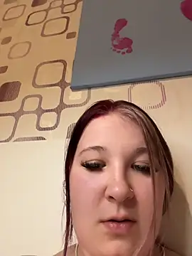 LittleChaosQueen live sex cam