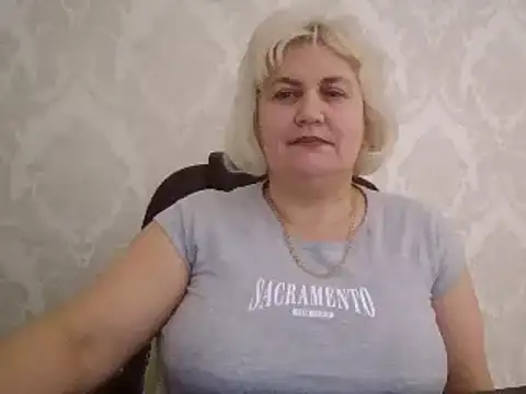 AngelaFamez's cam snapshot