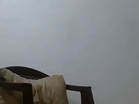 Larry-n-clouds live sex cam