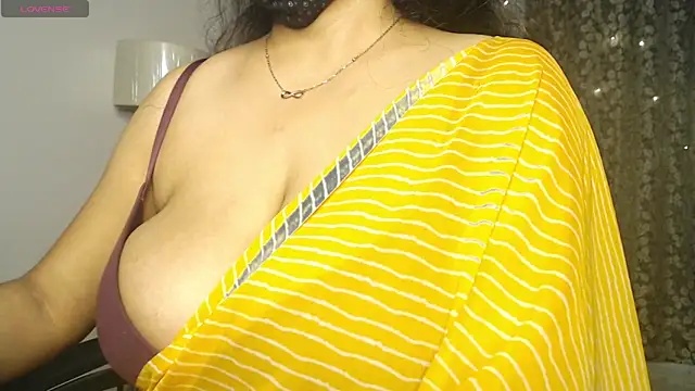 Menka_Room56's cam snapshot