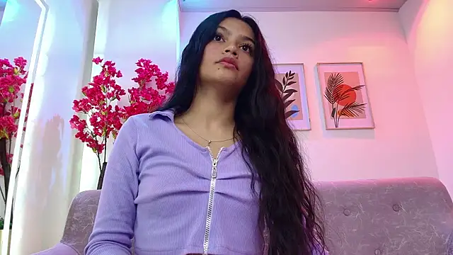 Maddie_T18's cam snapshot