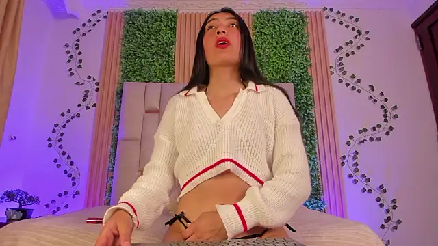 Emma_Nmm's cam snapshot