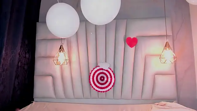 IrinaVoshh_'s cam snapshot